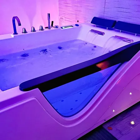 Отель Instant Cosy